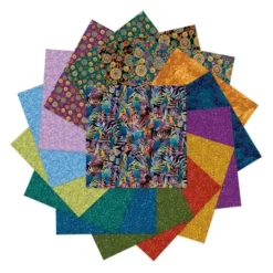 Detailaufnahme des Papagei Layer Cake „Parrot Habitat“ von Benartex – bunte, tropisch inspirierte Stoffquadrate mit Papageienmotiven und exotischen Mustern, designt von David Galchutt, 42 Stück im Format 10 x 10 Inch