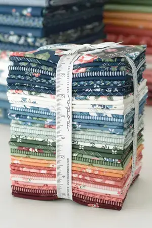 Fat Quarter Stoffzuschnitt in verschiedenen Mustern für Patchwork-Projekte