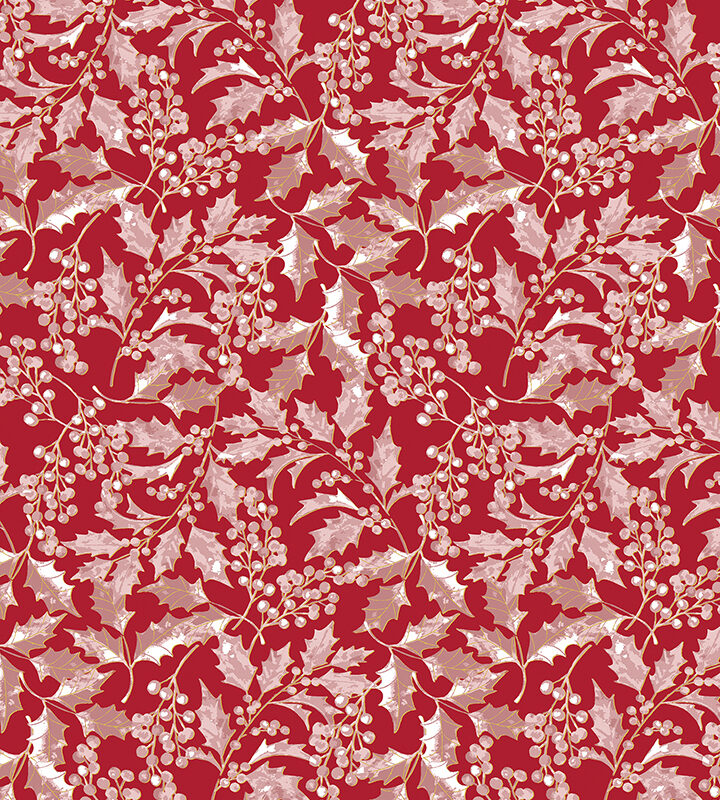 Roter Baumwollstoff mit weißen und grünen Stechpalmenzweigen und Metallic-Gold-Highlights – A Winter’s Day – Winter Holly Red (16590M‑10) von Benartex.