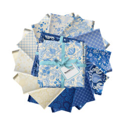 Moonlight Serenade Stoffpaket mit floralen Ornamenten, Paisleys und geometrischen Mustern
